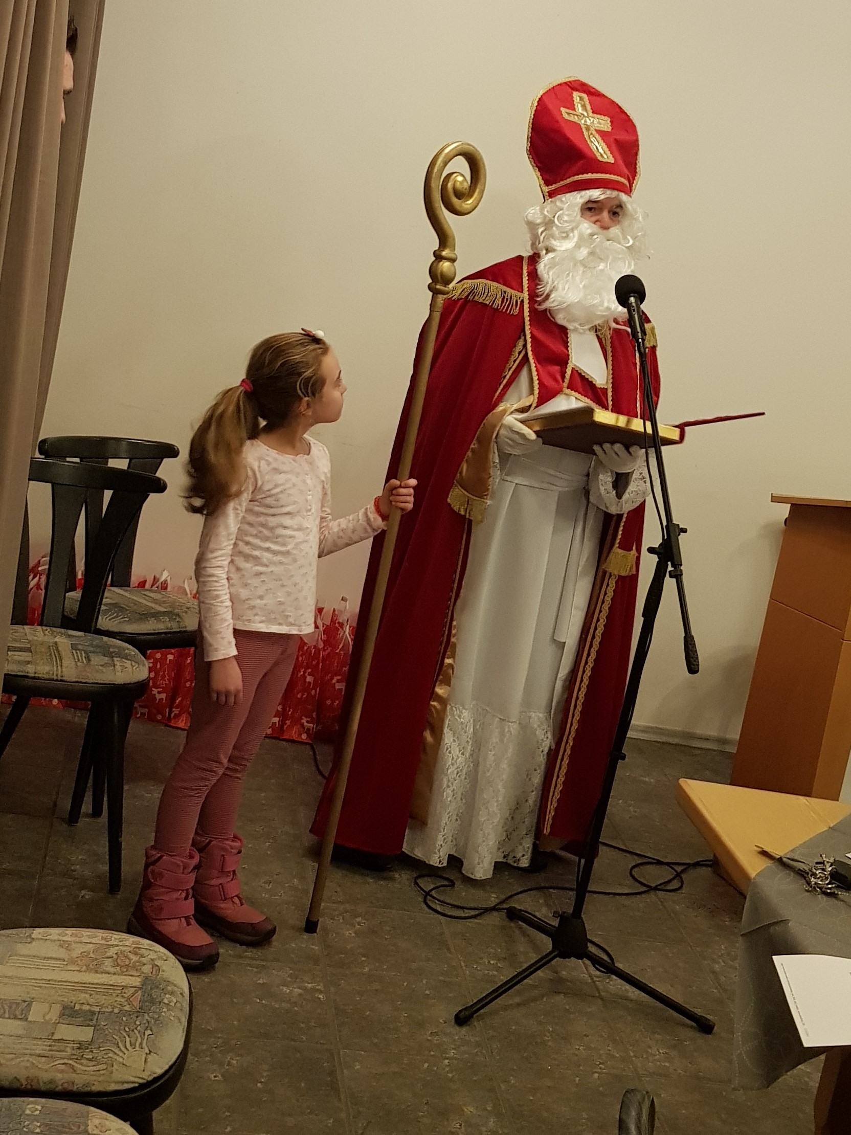 images/Nikol_2019_2.jpg
