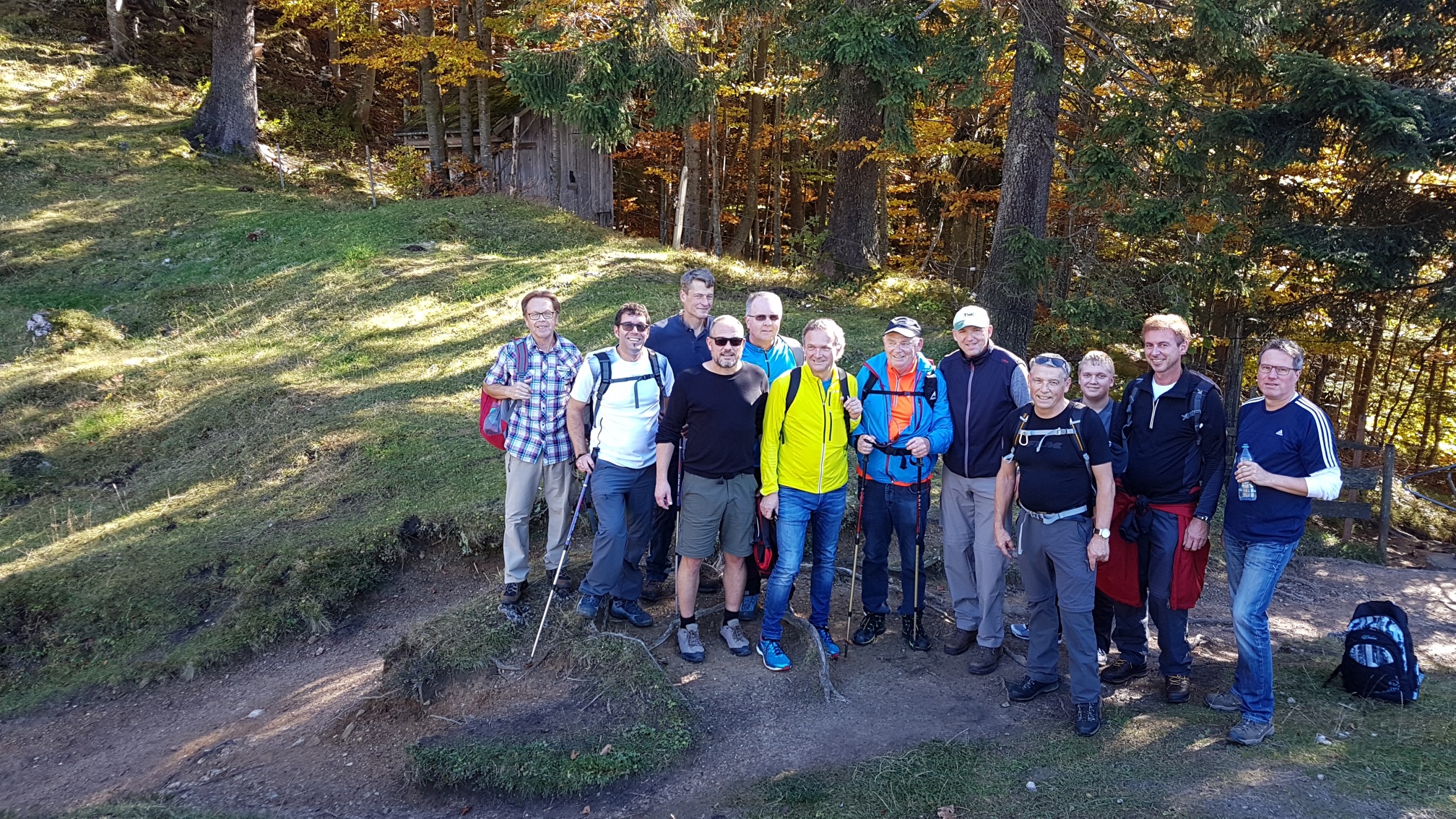 images/Wandern_Gruppe1.jpg